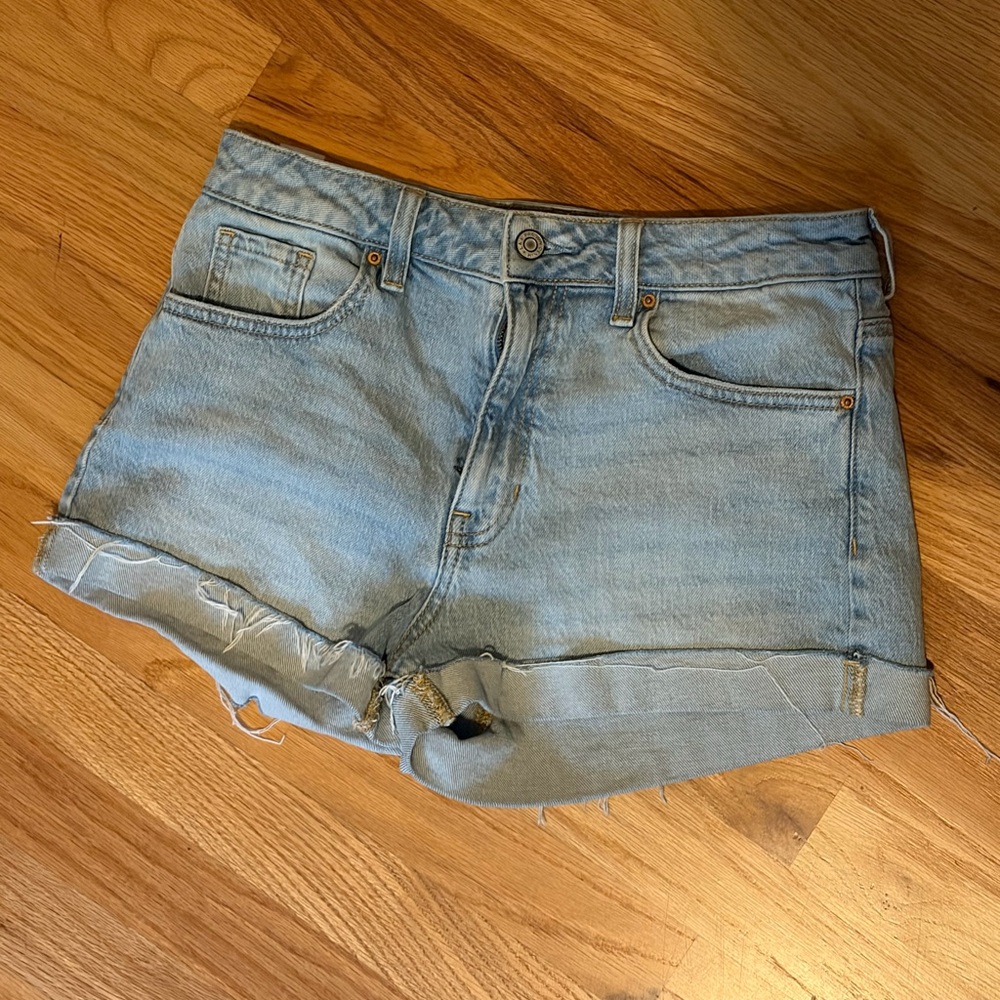 PacSun Light Wash Denim Jean Shorts
